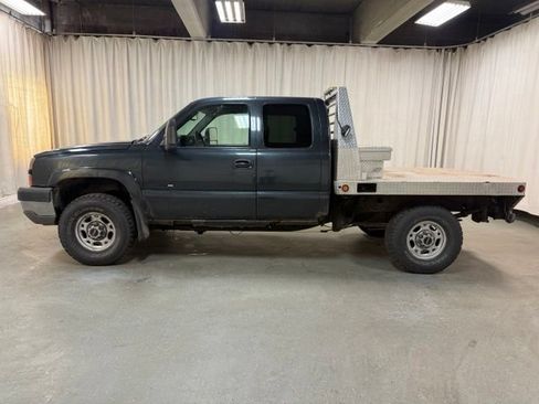 Used 2004 Chevrolet Silverado 2500 LS AWD/4WD image 12