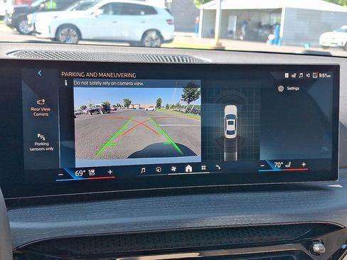 Certified 2025 BMW 330i xDrive Sedan w/ Convenience Package image 18