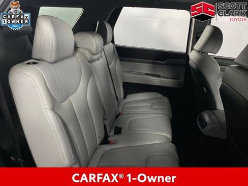 Used 2022 Hyundai Palisade SEL w/ 8P Bench Seat Package FWD image 17