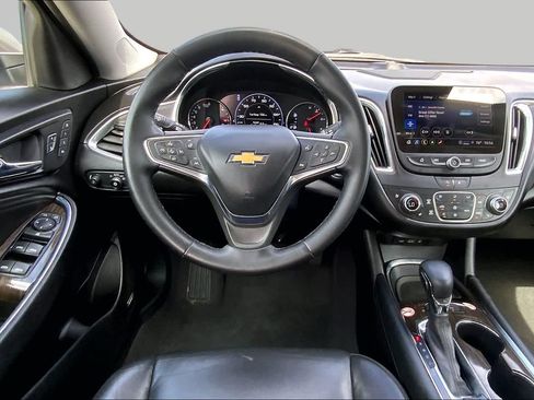 Used 2024 Chevrolet Malibu LT FWD image 6