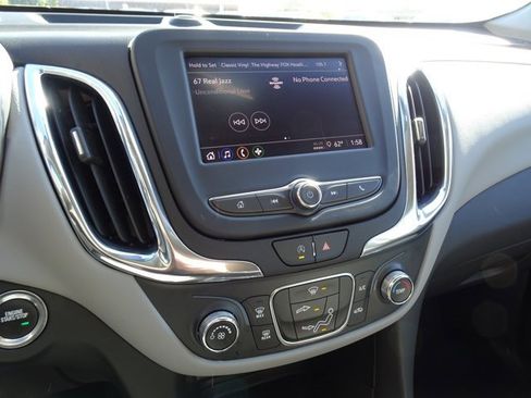 Certified 2022 Chevrolet Equinox LS w/ LS Convenience Package image 16