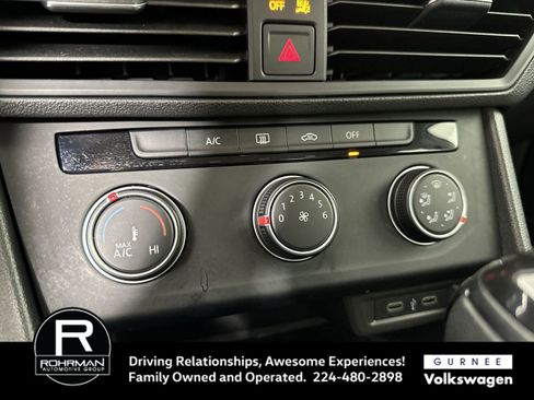Used 2023 Volkswagen Jetta S image 9