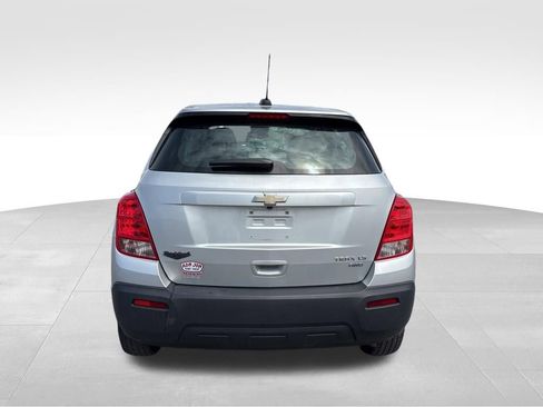 Used 2016 Chevrolet Trax LS AWD/4WD image 8