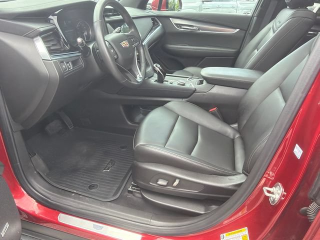 Certified 2024 Cadillac XT6 Luxury w/ LPO, Floor Liner Package AWD/4WD image 6