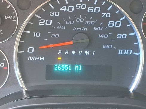 Used 2023 GMC Savana 2500 w/ Driver Convenience Package image 19