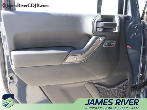 Used 2017 Jeep Wrangler Unlimited Sport w/ Quick Order Package 24S AWD/4WD image 20