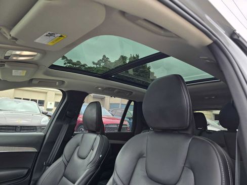Certified 2024 Volvo XC90 T8 Ultimate w/ Protection Package Premier AWD/4WD image 23