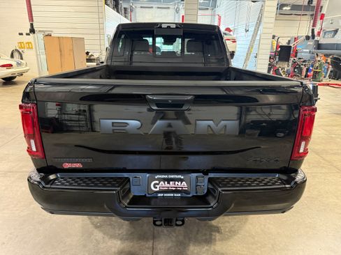 Used 2025 RAM 2500 Big Horn AWD/4WD image 25