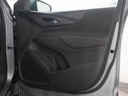 Used 2024 Chevrolet Equinox RS image 9