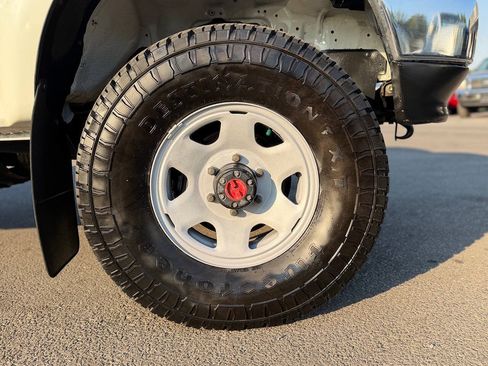 Used 1992 Toyota Pickup Deluxe AWD/4WD image 97