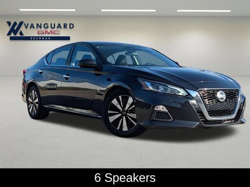 Used 2021 Nissan Altima 2.5 SV FWD image 1