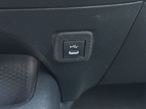 Used 2025 Toyota Corolla LE FWD image 22