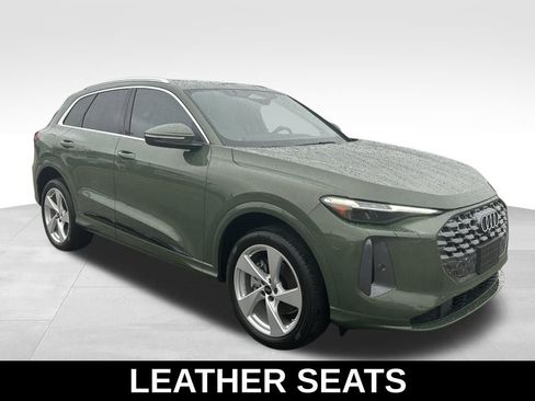 Used 2025 Audi Q5 Premium Plus w/ Premium Plus AWD/4WD image 8