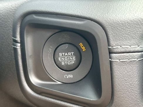 New 2025 Jeep Wrangler Unlimited Sahara w/ Safety Group AWD/4WD image 12