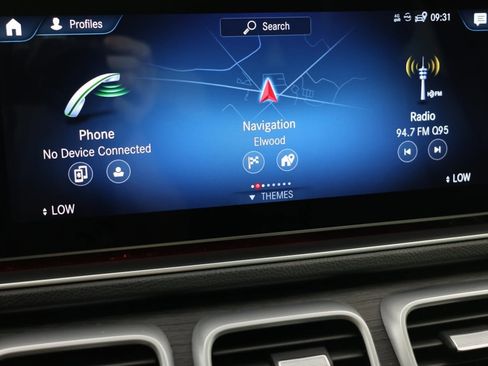 Used 2023 Mercedes-Benz GLS 580 4MATIC image 57