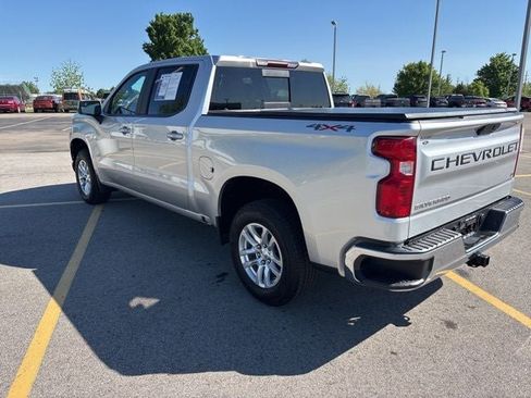 Used 2021 Chevrolet Silverado 1500 LT w/ Convenience Package II AWD/4WD image 14