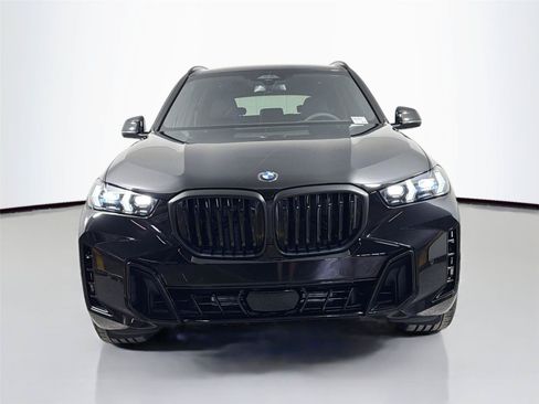 New 2026 BMW X5 xDrive40i w/ M Sport Package AWD/4WD image 2