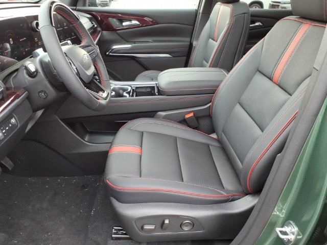New 2027 Chevrolet Traverse RS w/ LPO, Floor Liner Package AWD/4WD image 6