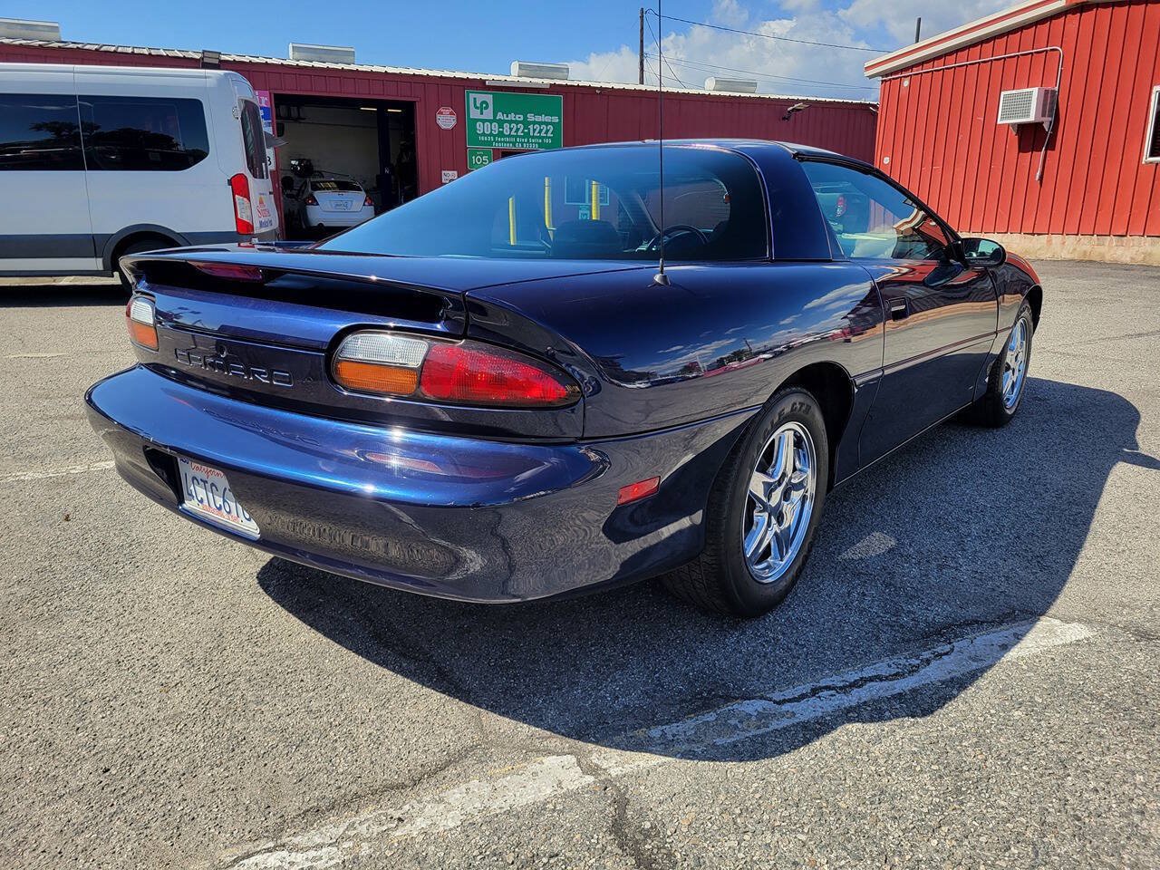 Used 1998 Chevrolet Camaro LT RWD image 6