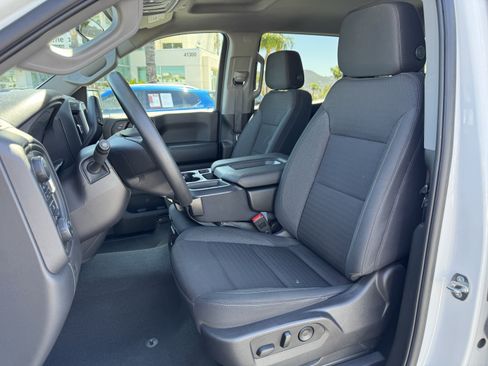Used 2024 Chevrolet Silverado 1500 Custom Trail Boss w/ Turbomax Blackout Package AWD/4WD image 15