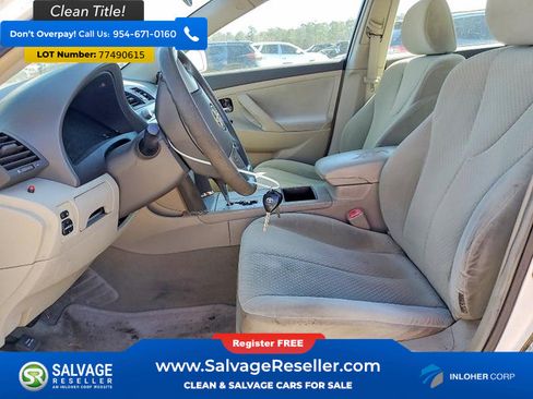 Used 2009 Toyota Camry Sedan 4 Door image 9