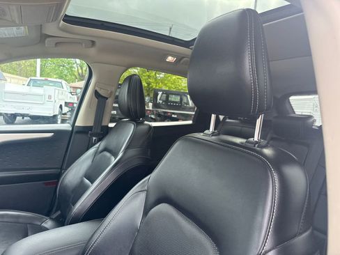 Used 2020 Ford Escape SEL AWD/4WD image 22