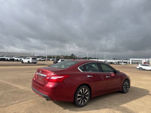 Used 2016 Nissan Altima 2.5 SV FWD image 19