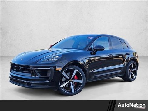 Used 2023 Porsche Macan S image 1