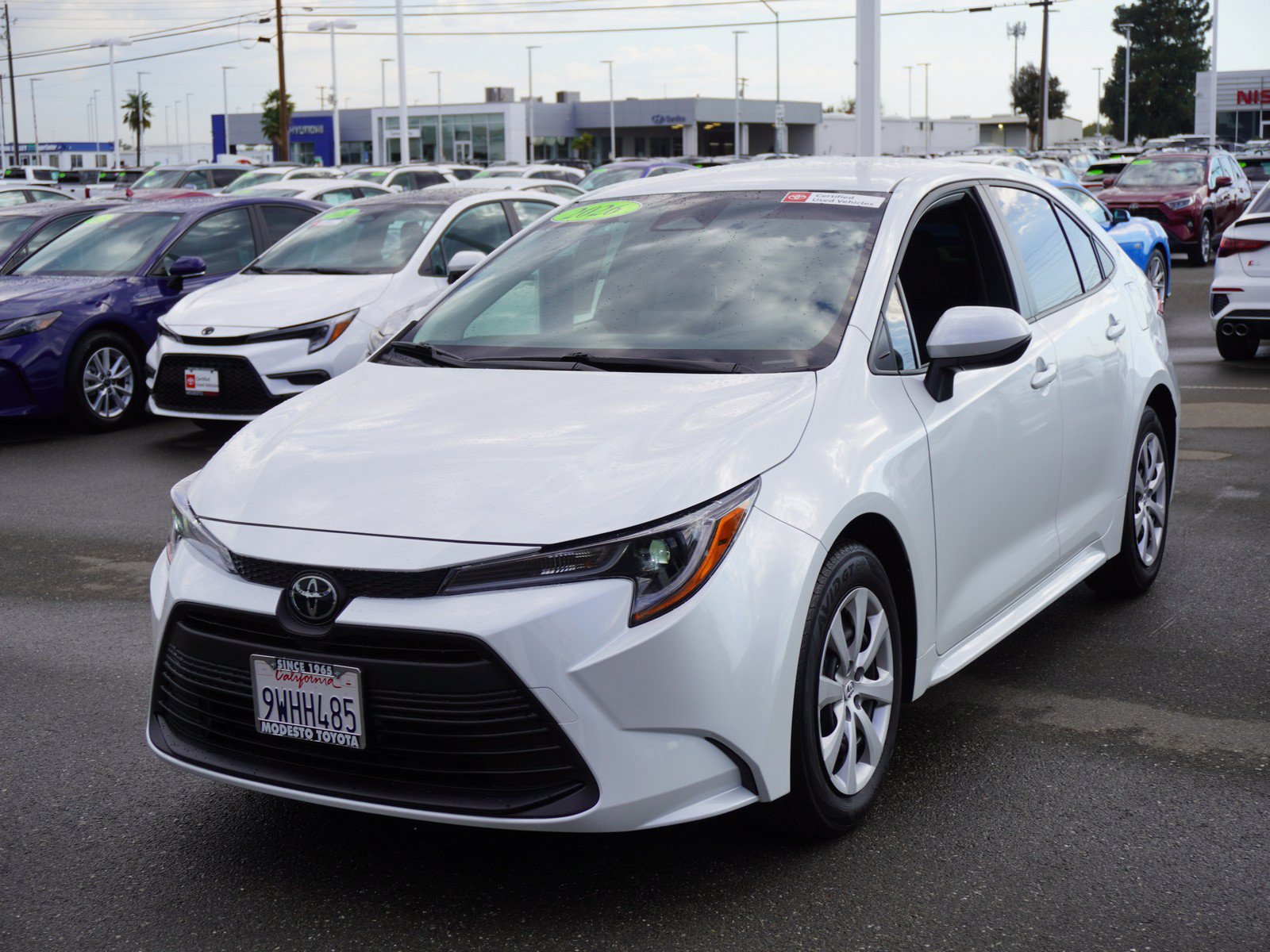 Used 2026 Toyota Corolla LE FWD image 5