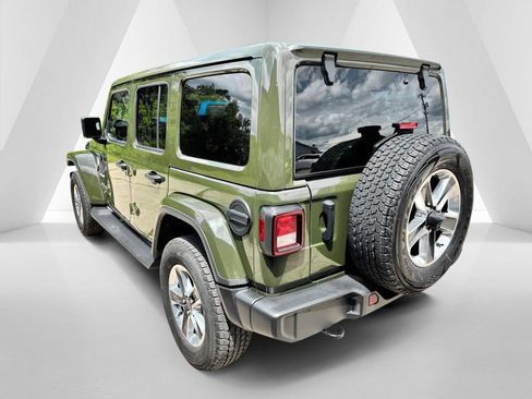Used 2021 Jeep Wrangler Unlimited Sahara w/ Uconnect 4C Nav & Sound Group AWD/4WD image 5