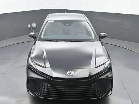 New 2026 Toyota Camry LE FWD image 28