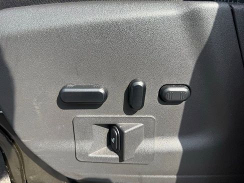 Used 2019 Ford Transit 150 XLT RWD image 13