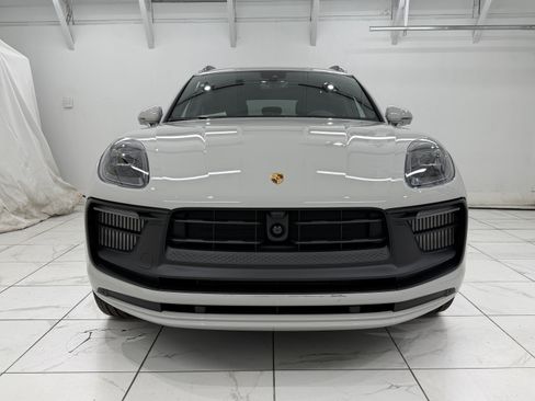 New 2026 Porsche Macan GTS AWD/4WD image 9