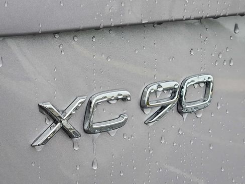 Used 2026 Volvo XC90 B6 Ultra w/ Protection Package Premier AWD/4WD image 27