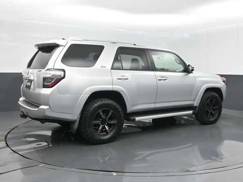 Used 2015 Toyota 4Runner SR5 Premium AWD/4WD image 8