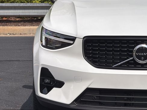Used 2026 Volvo XC40 B5 Ultra w/ Protection Package Premier AWD/4WD image 18