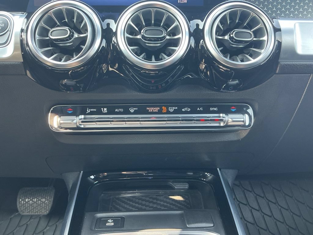 Certified 2024 Mercedes-Benz GLB 250 4MATIC image 29