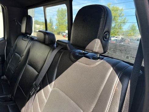 Used 2018 Ford F150 XLT w/ Equipment Group 302A Luxury AWD/4WD image 17