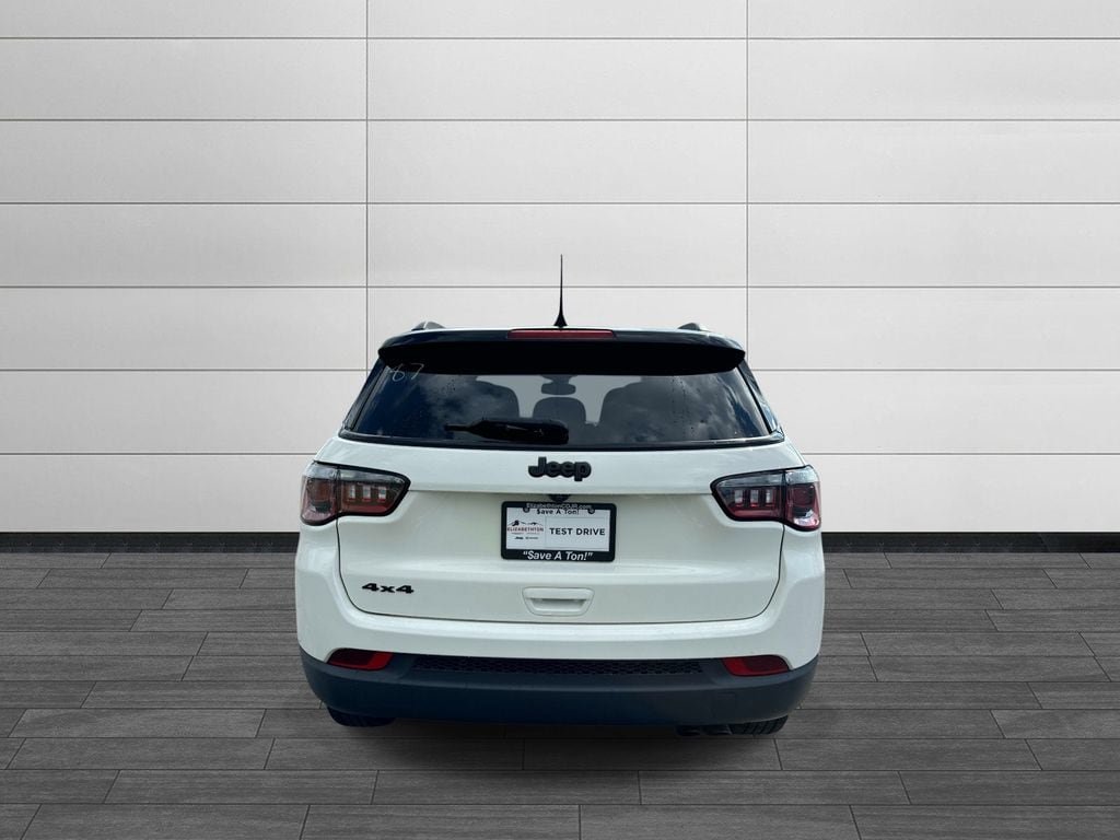 Used 2020 Jeep Compass Latitude AWD/4WD image 4