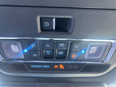 Used 2022 Ford F150 Lariat w/ Equipment Group 502A High image 29