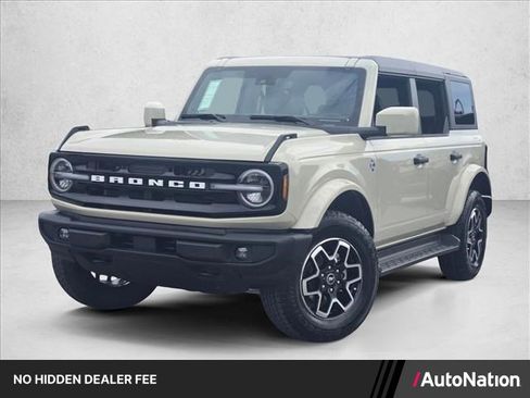New 2026 Ford Bronco Outer Banks AWD/4WD image 1