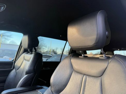 Used 2022 Jeep Wagoneer Series III image 10