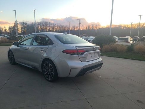 Used 2020 Toyota Corolla XSE image 5