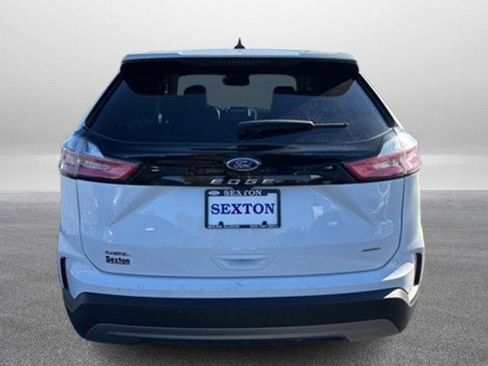 Certified 2024 Ford Edge SEL image 9