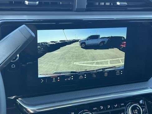 New 2026 GMC Sierra 3500 Denali AWD/4WD image 19