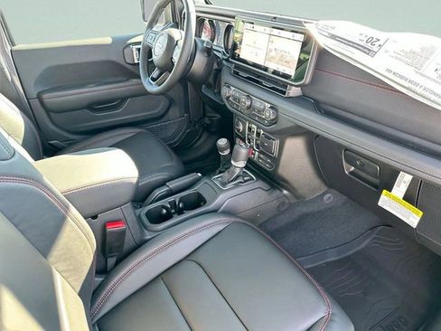 New 2026 Jeep Wrangler Unlimited Rubicon w/ Technology Group AWD/4WD image 10