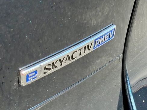 Used 2026 MAZDA CX-90 Plug-In Hybrid w/ Preferred AWD/4WD image 16