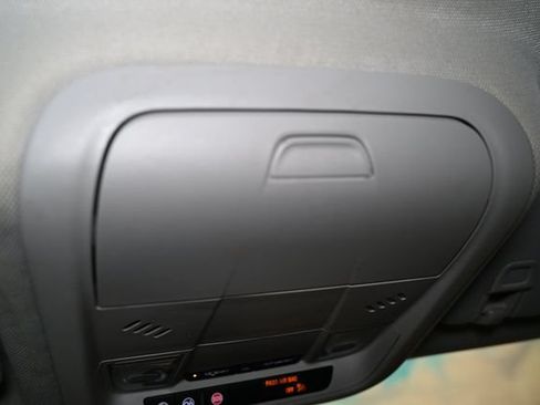 Used 2020 Chevrolet Equinox LT AWD/4WD image 40