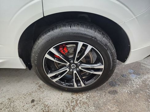 Used 2020 Volvo XC60 T6 Momentum AWD/4WD image 40