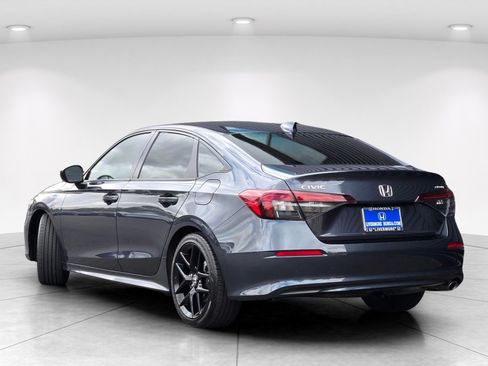 Used 2025 Honda Civic Sport image 4